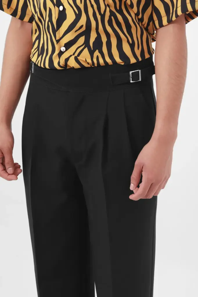 TROUSER “PRETINA HEBILLAS” – OUZA STUDIO DROP